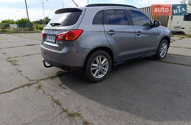 Внедорожник / Кроссовер Mitsubishi ASX 2013 в 