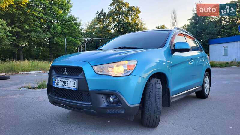 Внедорожник / Кроссовер Mitsubishi ASX 2011 в 