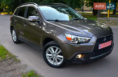 Внедорожник / Кроссовер Mitsubishi ASX 2010 в Ромнах