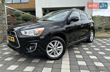 Внедорожник / Кроссовер Mitsubishi ASX 2014 в 