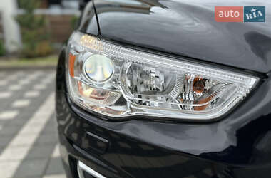 Внедорожник / Кроссовер Mitsubishi ASX 2014 в 
