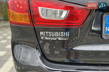 Внедорожник / Кроссовер Mitsubishi ASX 2014 в 