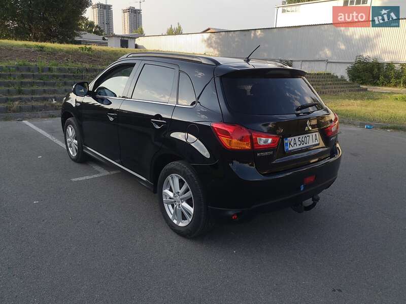 Позашляховик / Кросовер Mitsubishi ASX 2014 в Києві