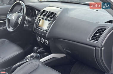 Внедорожник / Кроссовер Mitsubishi ASX 2014 в 