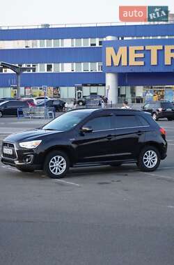 Внедорожник / Кроссовер Mitsubishi ASX 2014 в 