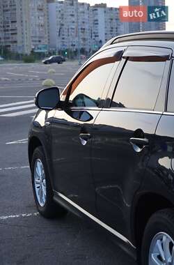 Внедорожник / Кроссовер Mitsubishi ASX 2014 в 