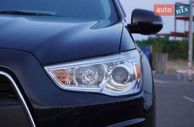 Внедорожник / Кроссовер Mitsubishi ASX 2014 в 