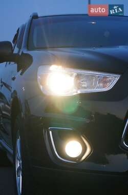 Внедорожник / Кроссовер Mitsubishi ASX 2014 в 