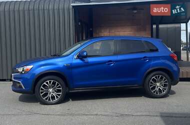 Внедорожник / Кроссовер Mitsubishi ASX 2016 в 