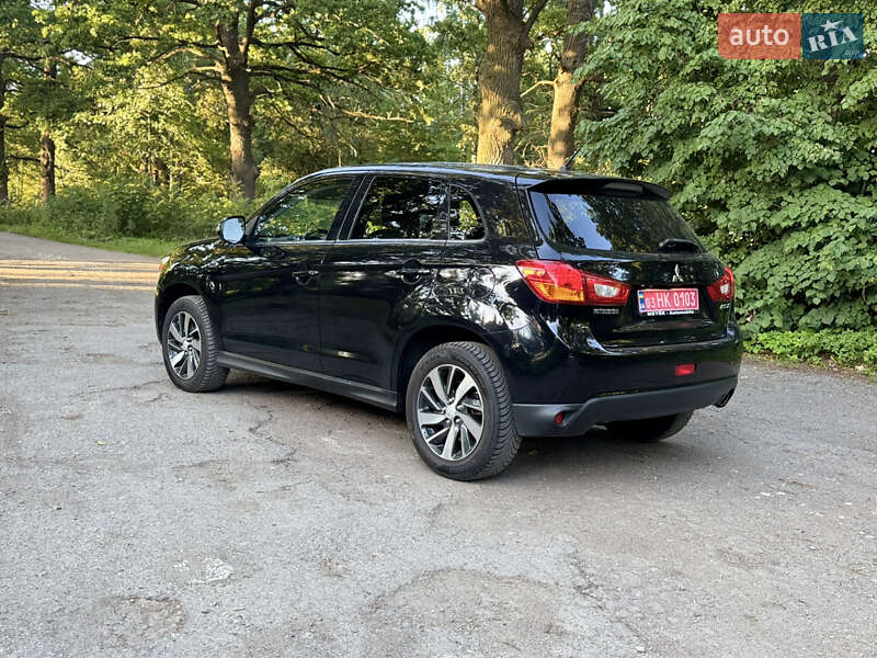 Внедорожник / Кроссовер Mitsubishi ASX 2015 в Тернополе