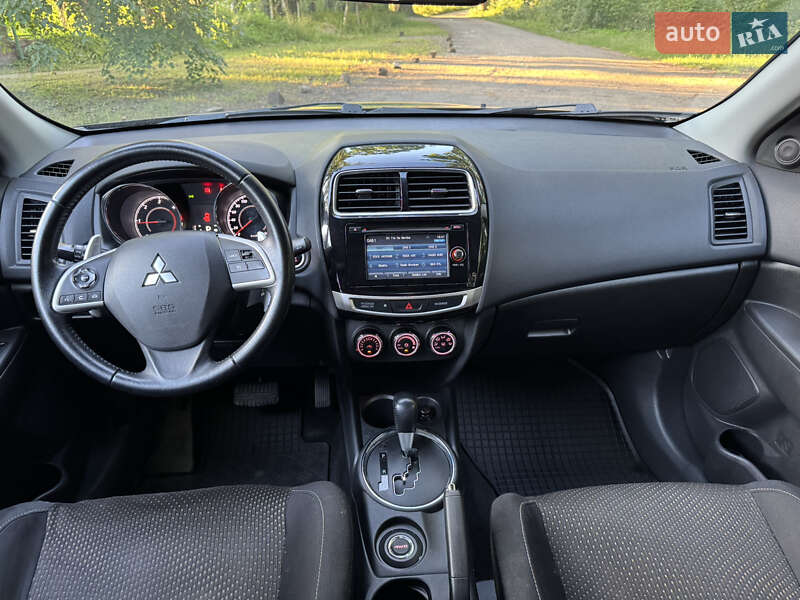 Внедорожник / Кроссовер Mitsubishi ASX 2015 в Тернополе
