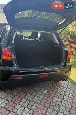 Внедорожник / Кроссовер Mitsubishi ASX 2010 в 