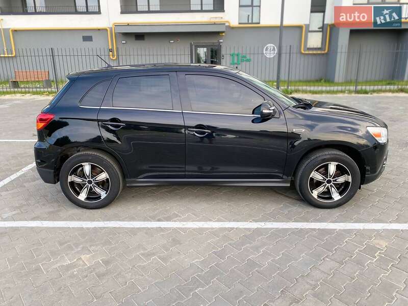 Позашляховик / Кросовер Mitsubishi ASX 2010 в Черкасах