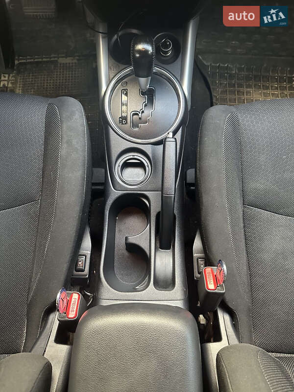 Внедорожник / Кроссовер Mitsubishi ASX 2011 в Новояворовске