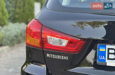 Внедорожник / Кроссовер Mitsubishi ASX 2010 в 
