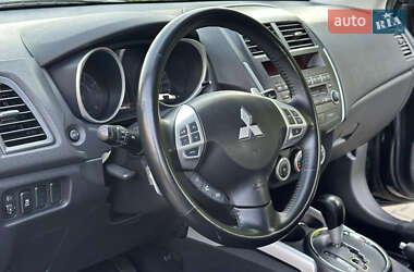 Внедорожник / Кроссовер Mitsubishi ASX 2010 в 