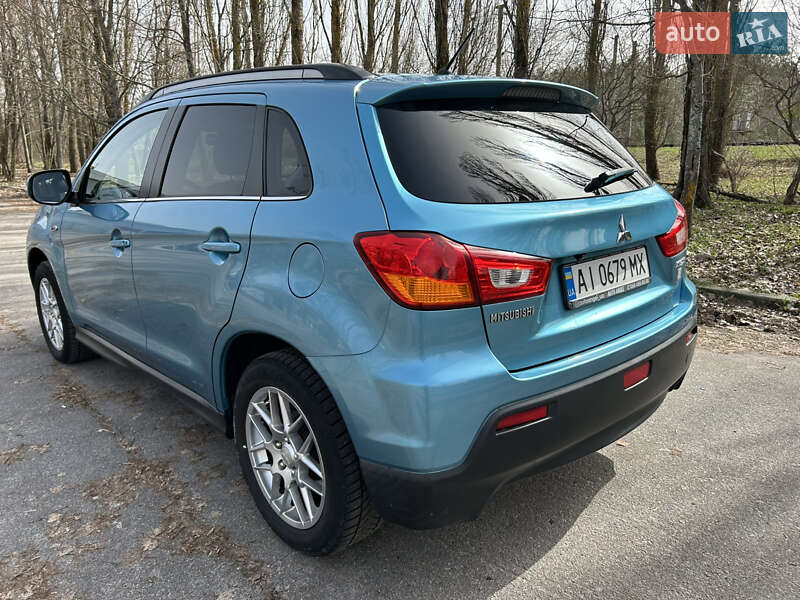 Внедорожник / Кроссовер Mitsubishi ASX 2010 в Славутиче