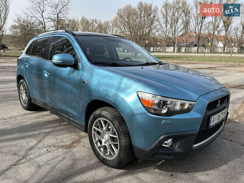 Внедорожник / Кроссовер Mitsubishi ASX 2010 в Славутиче