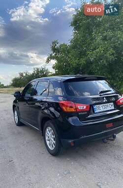 Внедорожник / Кроссовер Mitsubishi ASX 2014 в Новом Буге