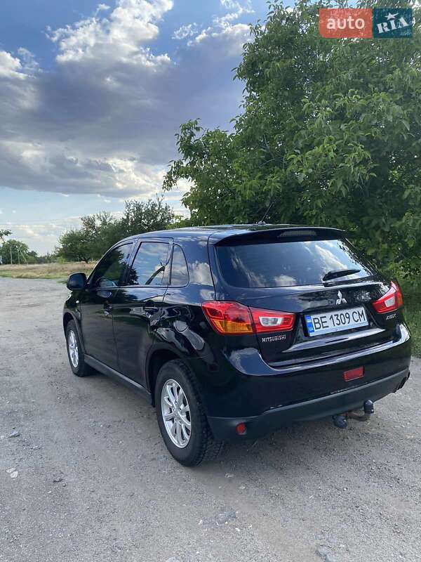 Внедорожник / Кроссовер Mitsubishi ASX 2014 в Новом Буге