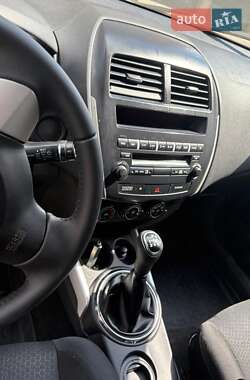 Внедорожник / Кроссовер Mitsubishi ASX 2012 в 