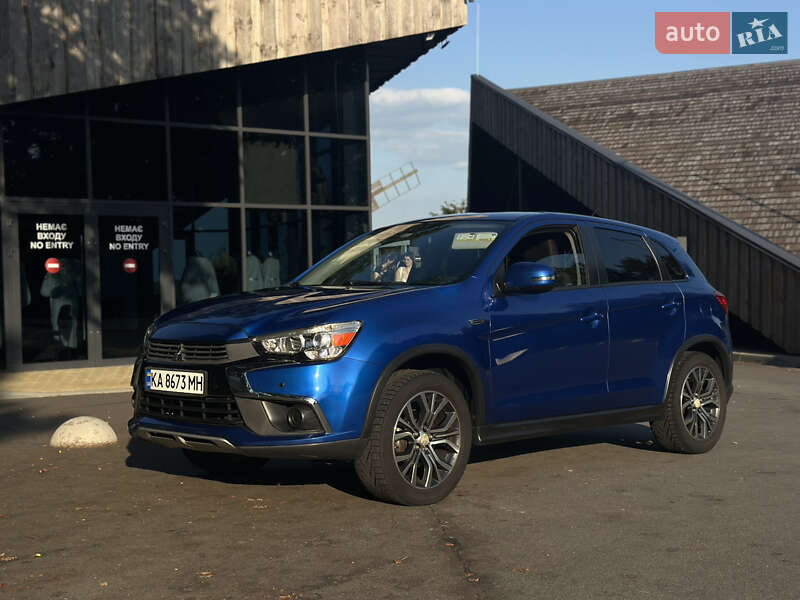 Внедорожник / Кроссовер Mitsubishi ASX 2016 в Киеве