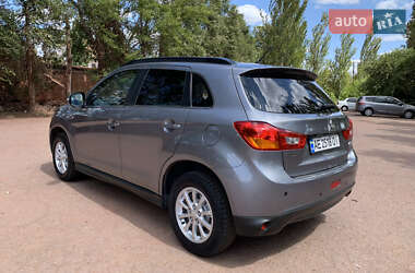 Внедорожник / Кроссовер Mitsubishi ASX 2013 в 