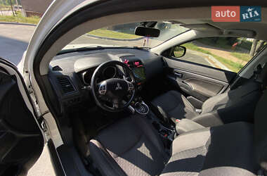 Внедорожник / Кроссовер Mitsubishi ASX 2010 в 