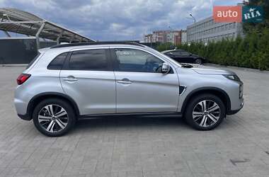 Внедорожник / Кроссовер Mitsubishi ASX 2021 в 