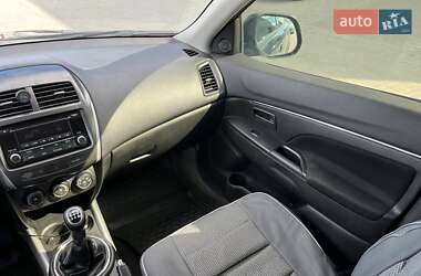 Внедорожник / Кроссовер Mitsubishi ASX 2014 в 