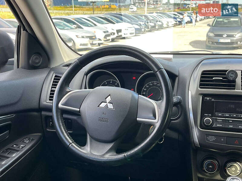 Внедорожник / Кроссовер Mitsubishi ASX 2014 в Львове