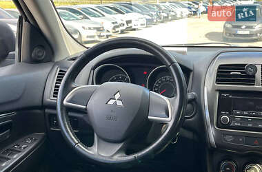 Внедорожник / Кроссовер Mitsubishi ASX 2014 в 