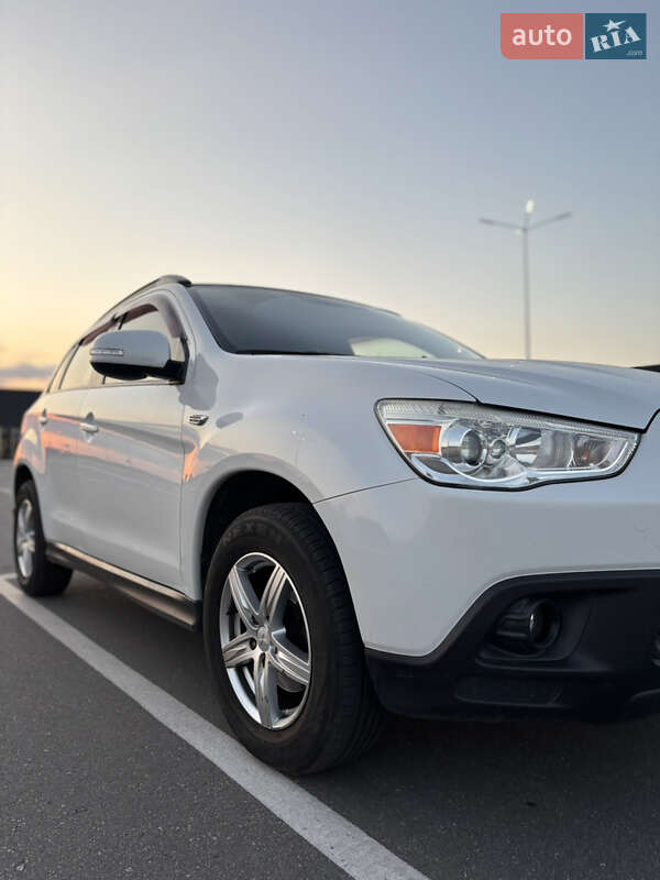 Внедорожник / Кроссовер Mitsubishi ASX 2010 в Днепре