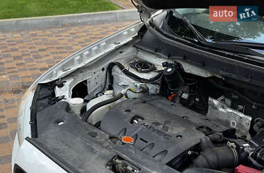 Внедорожник / Кроссовер Mitsubishi ASX 2011 в 