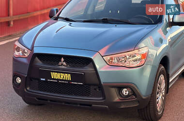 Внедорожник / Кроссовер Mitsubishi ASX 2010 в 