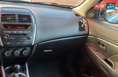 Внедорожник / Кроссовер Mitsubishi ASX 2010 в 
