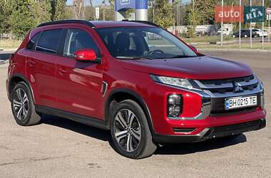 Внедорожник / Кроссовер Mitsubishi ASX 2022 в 