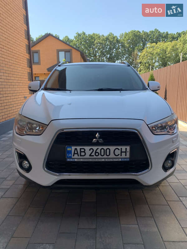 Внедорожник / Кроссовер Mitsubishi ASX 2013 в 