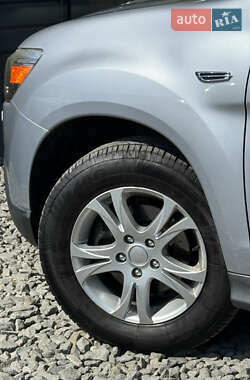 Внедорожник / Кроссовер Mitsubishi ASX 2010 в 