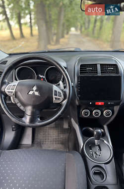 Внедорожник / Кроссовер Mitsubishi ASX 2010 в 