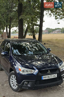 Внедорожник / Кроссовер Mitsubishi ASX 2010 в 