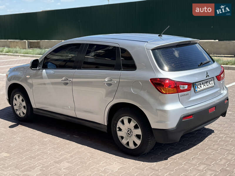 Позашляховик / Кросовер Mitsubishi ASX 2010 в Святопетрівське фото 4 Позашляховик / Кросовер Mitsubishi ASX 2010 в Святопетрівське