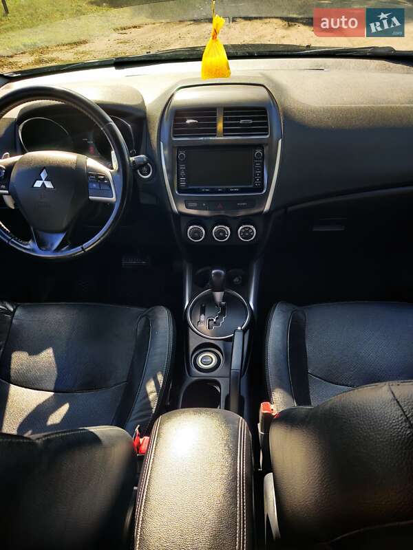 Внедорожник / Кроссовер Mitsubishi ASX 2013 в Сумах