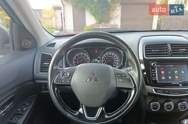 Внедорожник / Кроссовер Mitsubishi ASX 2017 в 