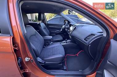 Внедорожник / Кроссовер Mitsubishi ASX 2021 в 