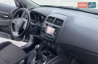 Внедорожник / Кроссовер Mitsubishi ASX 2017 в 