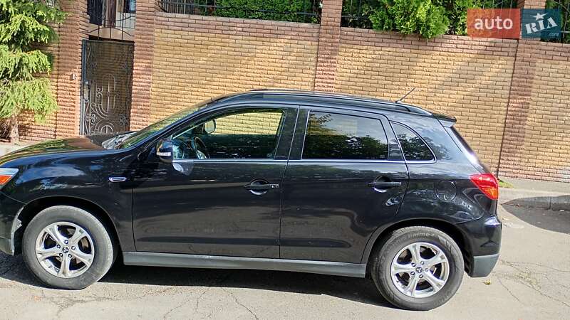 Внедорожник / Кроссовер Mitsubishi ASX 2010 в Киеве