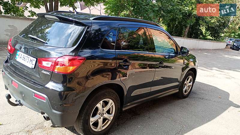 Внедорожник / Кроссовер Mitsubishi ASX 2010 в Киеве
