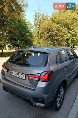 Внедорожник / Кроссовер Mitsubishi ASX 2021 в 