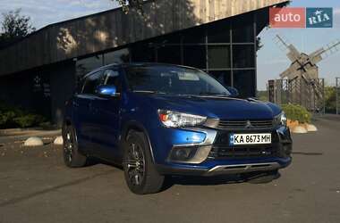 Внедорожник / Кроссовер Mitsubishi ASX 2016 в 
